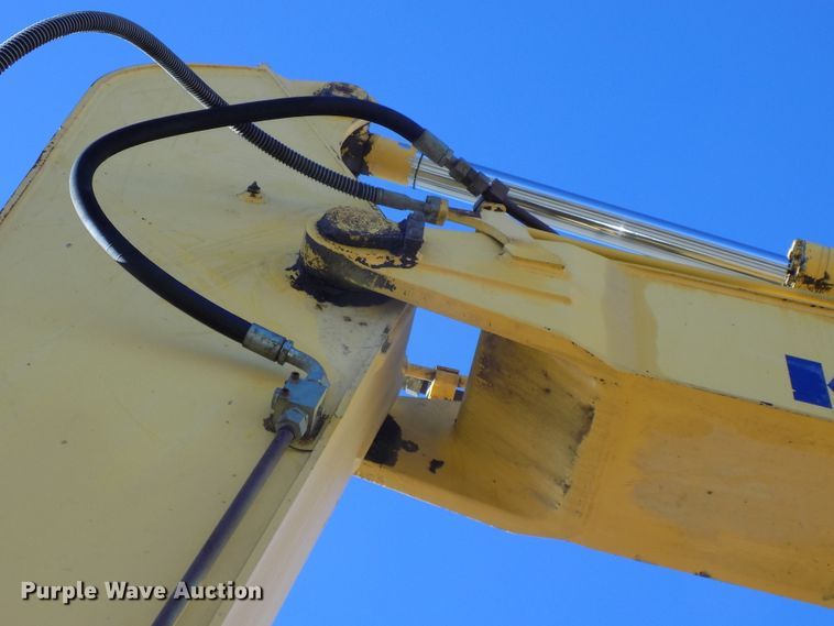 image for item DG2487 2004 Komatsu PC220LC-7 excavator