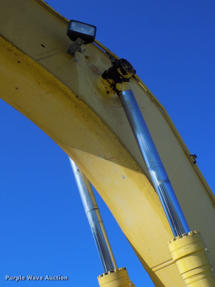 image for item DG2487 2004 Komatsu PC220LC-7 excavator