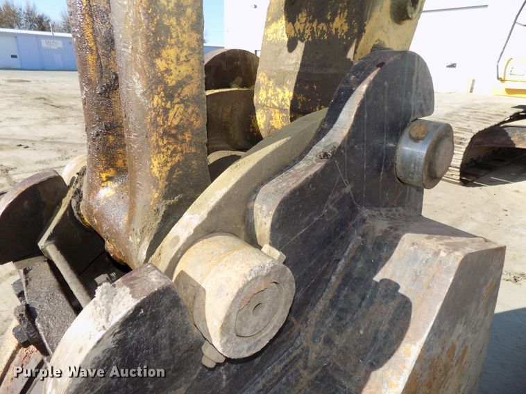 image for item DG2487 2004 Komatsu PC220LC-7 excavator