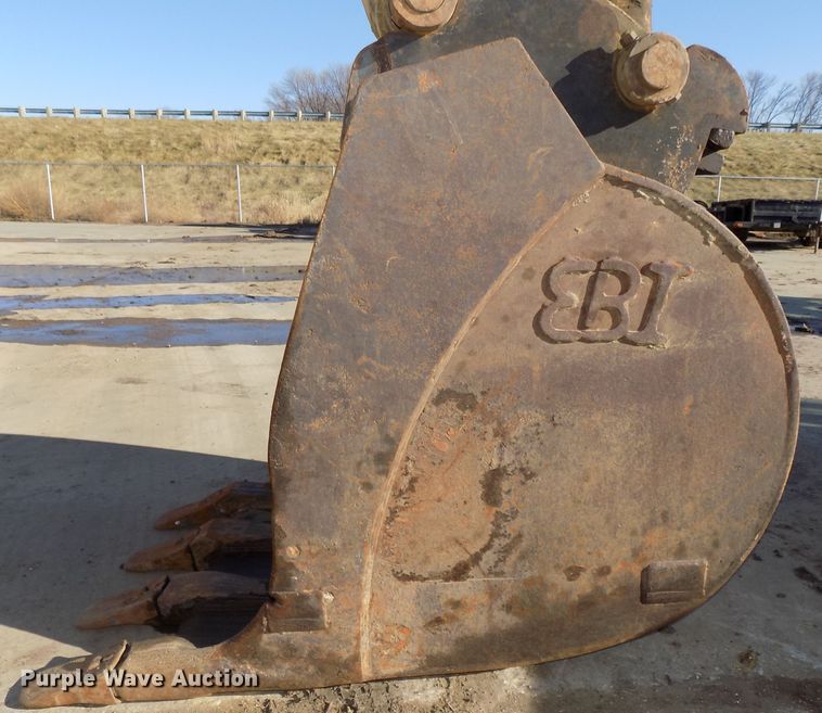 image for item DG2487 2004 Komatsu PC220LC-7 excavator