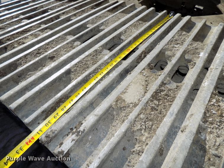 image for item DG2487 2004 Komatsu PC220LC-7 excavator