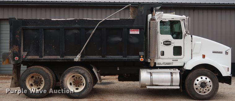 image for item DG4233 2007 Kenworth T800 dump truck