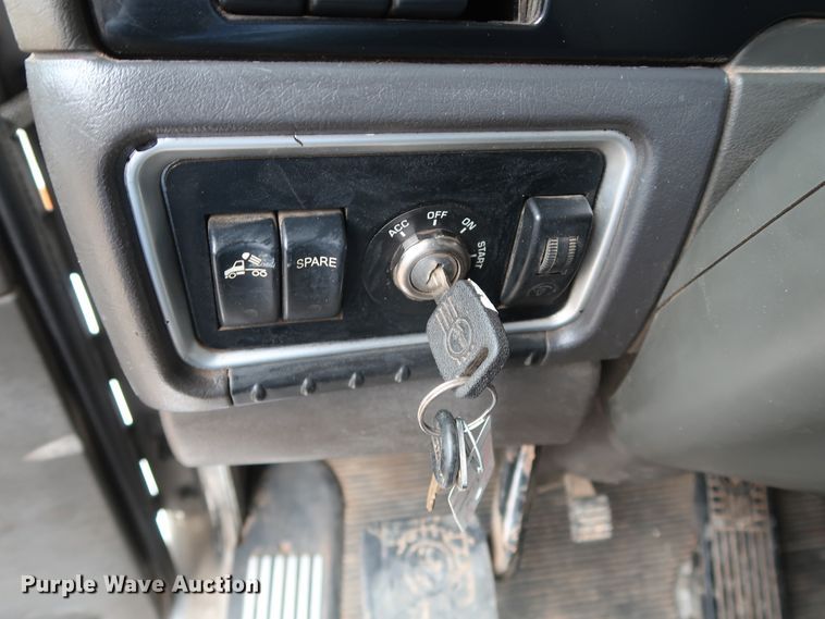 image for item DG4233 2007 Kenworth T800 dump truck