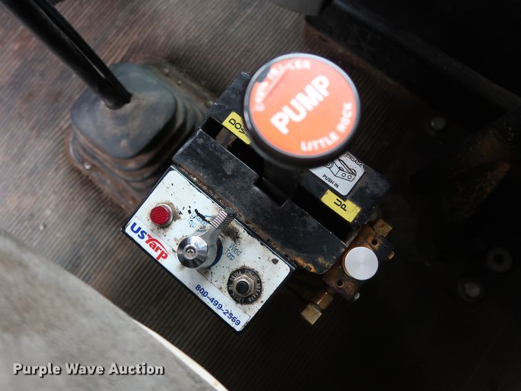 image for item DG4233 2007 Kenworth T800 dump truck