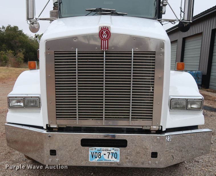 image for item DG4233 2007 Kenworth T800 dump truck