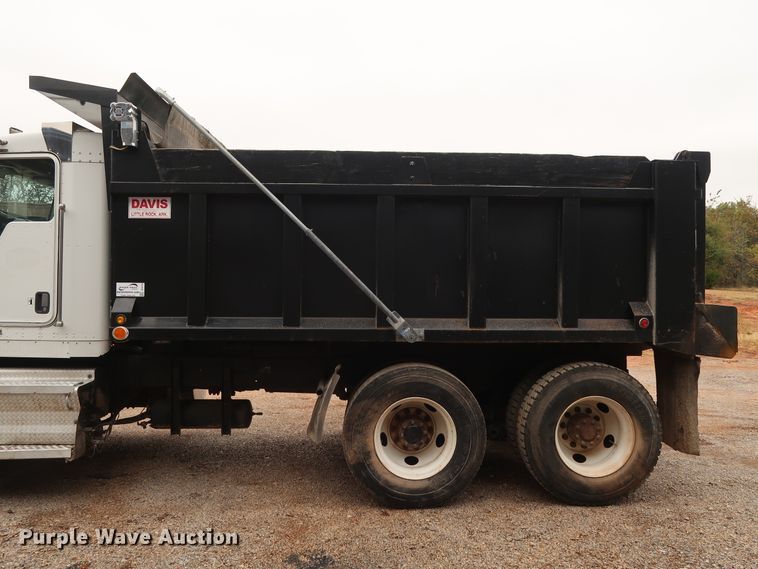 image for item DG4233 2007 Kenworth T800 dump truck