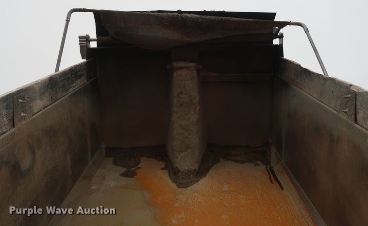 image for item DG4233 2007 Kenworth T800 dump truck