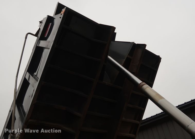 image for item DG4233 2007 Kenworth T800 dump truck