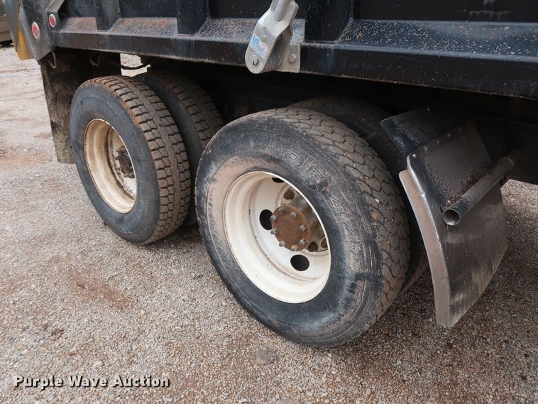 image for item DG4233 2007 Kenworth T800 dump truck