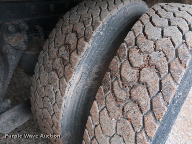 image for item DG4233 2007 Kenworth T800 dump truck