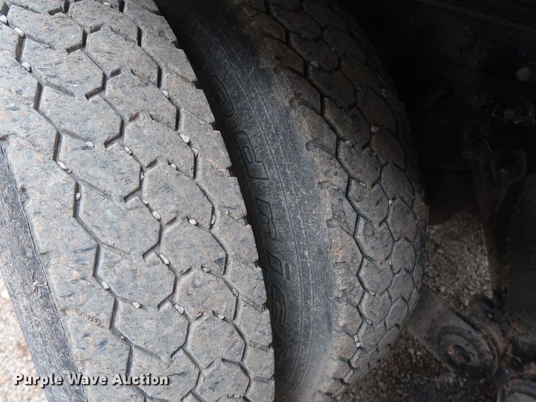 image for item DG4233 2007 Kenworth T800 dump truck