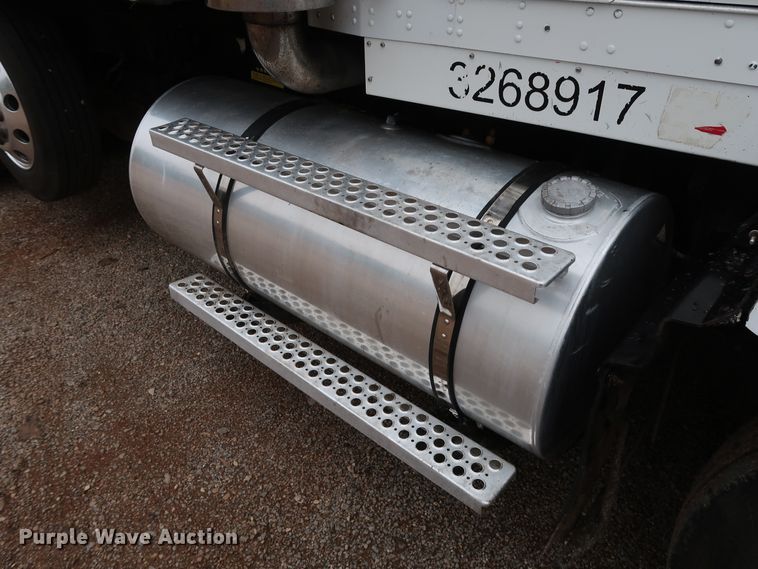 image for item DG4234 2007 Kenworth T800 dump truck