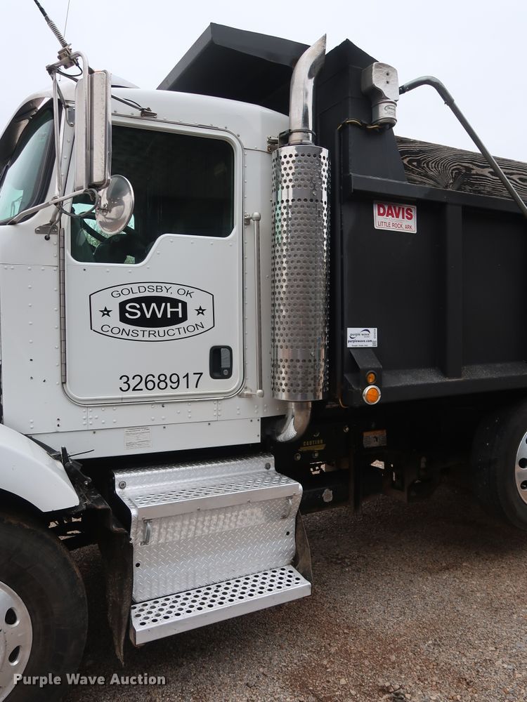 image for item DG4234 2007 Kenworth T800 dump truck