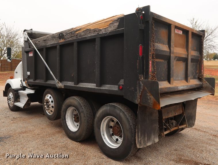 image for item DG4234 2007 Kenworth T800 dump truck