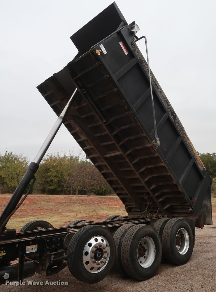 image for item DG4234 2007 Kenworth T800 dump truck