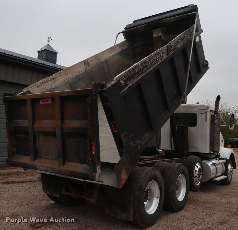 image for item DG4234 2007 Kenworth T800 dump truck