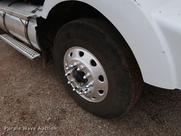 image for item DG4234 2007 Kenworth T800 dump truck