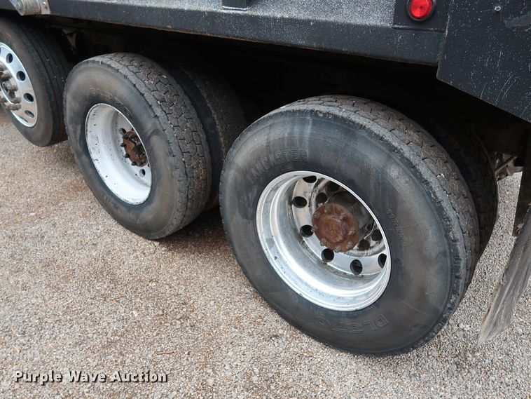 image for item DG4234 2007 Kenworth T800 dump truck