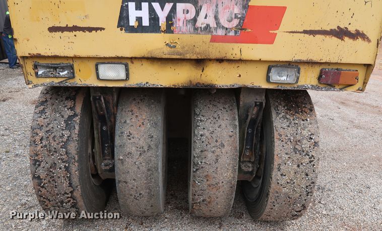 image for item DG4236 1999 Hypac C560A pneumatic roller