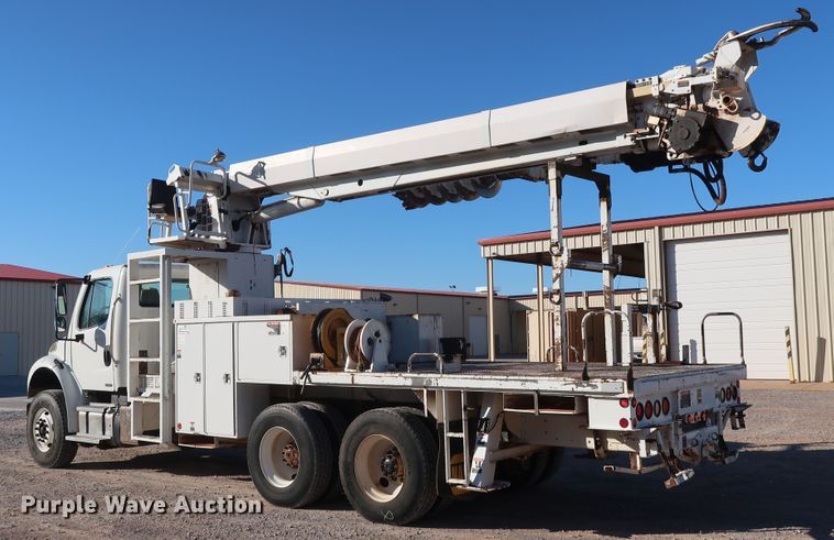 image for item DG4237 2011 Freightliner Business Class M2 digger derrick truck