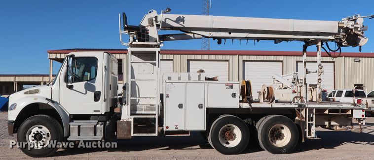 image for item DG4237 2011 Freightliner Business Class M2 digger derrick truck