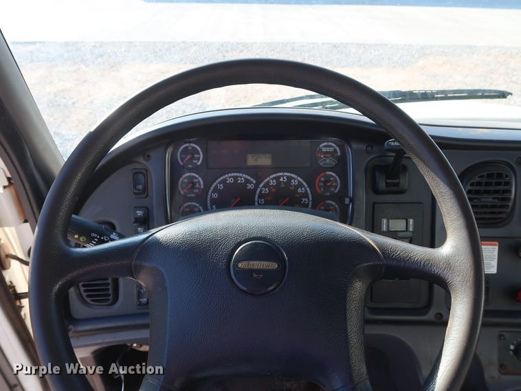 image for item DG4237 2011 Freightliner Business Class M2 digger derrick truck