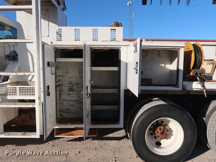 image for item DG4237 2011 Freightliner Business Class M2 digger derrick truck