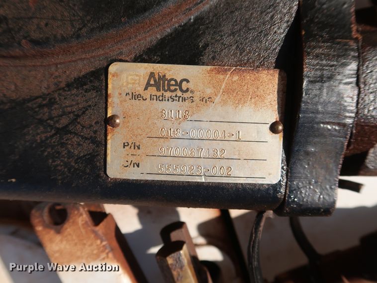 image for item DG4237 2011 Freightliner Business Class M2 digger derrick truck