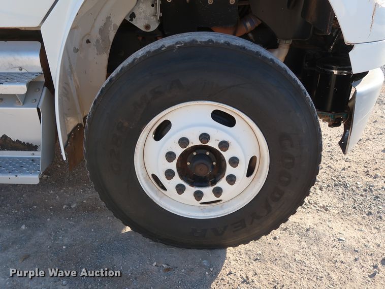 image for item DG4237 2011 Freightliner Business Class M2 digger derrick truck