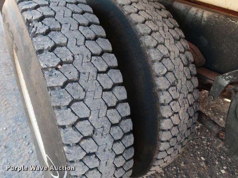 image for item DG4237 2011 Freightliner Business Class M2 digger derrick truck