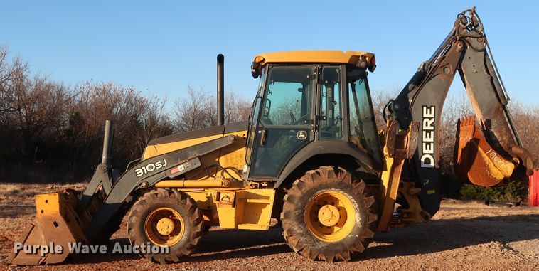image for item DG4240 2008 John Deere 310SJ backhoe