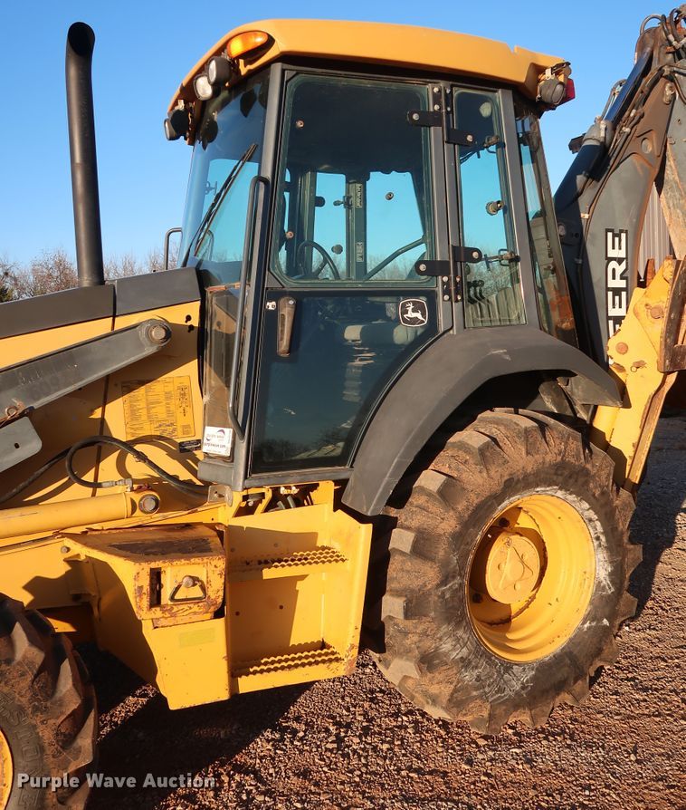 image for item DG4240 2008 John Deere 310SJ backhoe