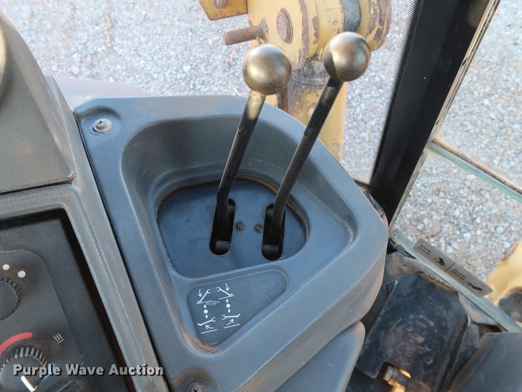 image for item DG4240 2008 John Deere 310SJ backhoe