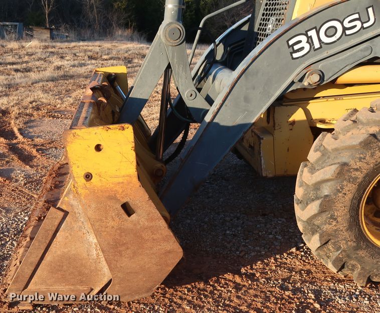 image for item DG4240 2008 John Deere 310SJ backhoe