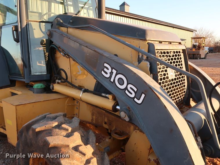 image for item DG4240 2008 John Deere 310SJ backhoe