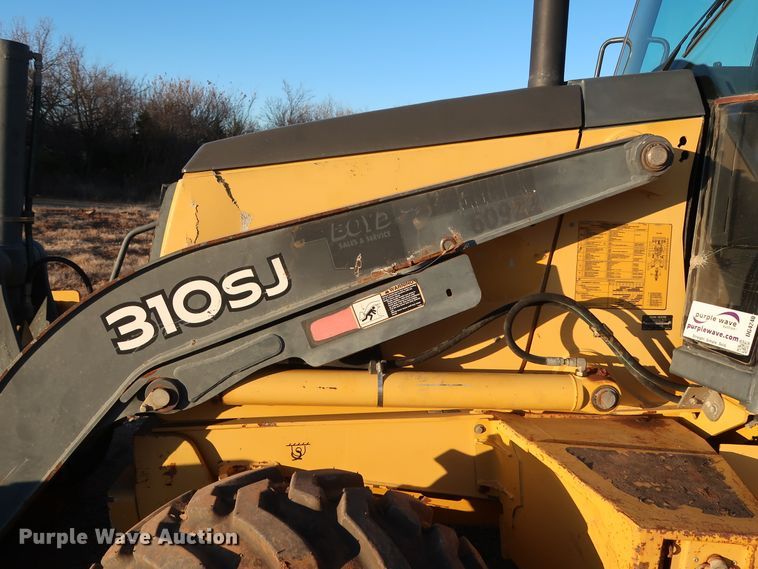 image for item DG4240 2008 John Deere 310SJ backhoe