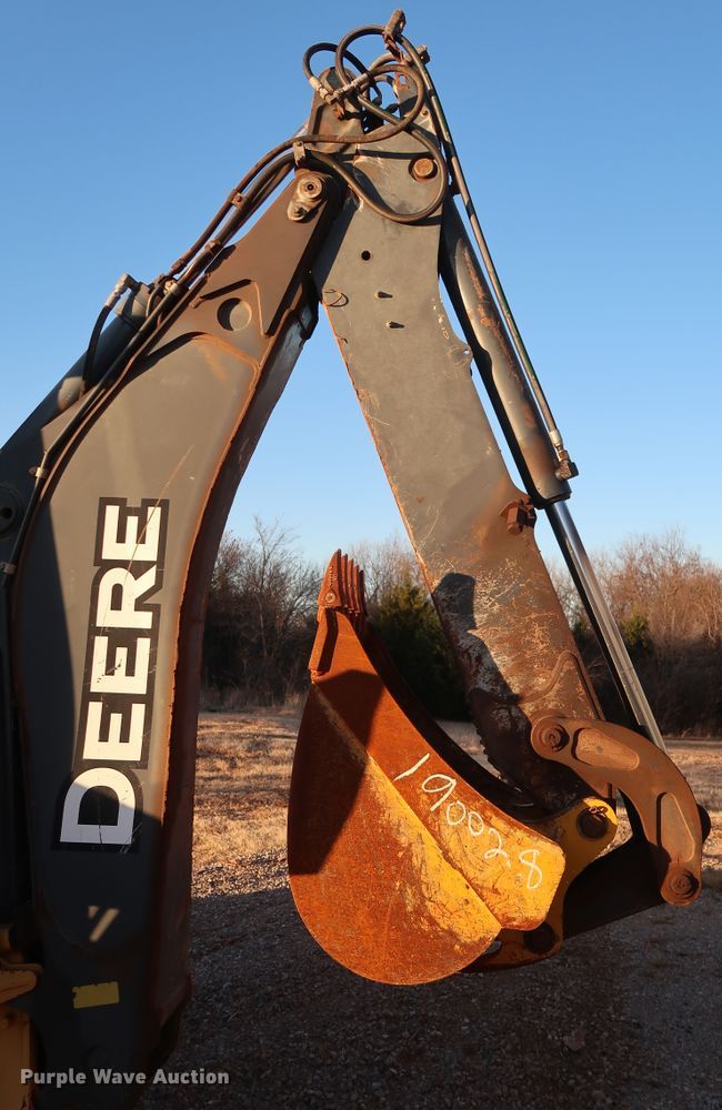 image for item DG4240 2008 John Deere 310SJ backhoe
