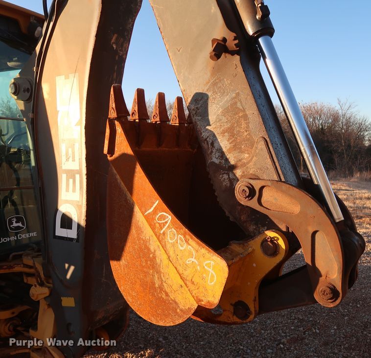 image for item DG4240 2008 John Deere 310SJ backhoe
