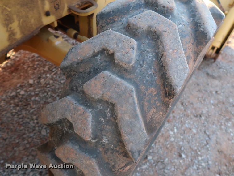 image for item DG4240 2008 John Deere 310SJ backhoe