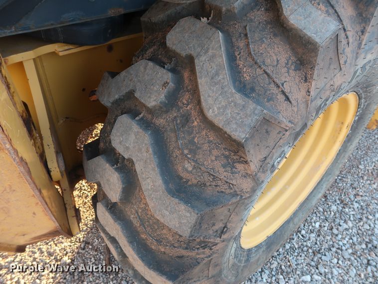 image for item DG4240 2008 John Deere 310SJ backhoe