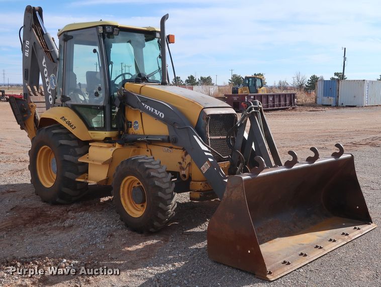 image for item DG4243 2005 Volvo BL70 backhoe