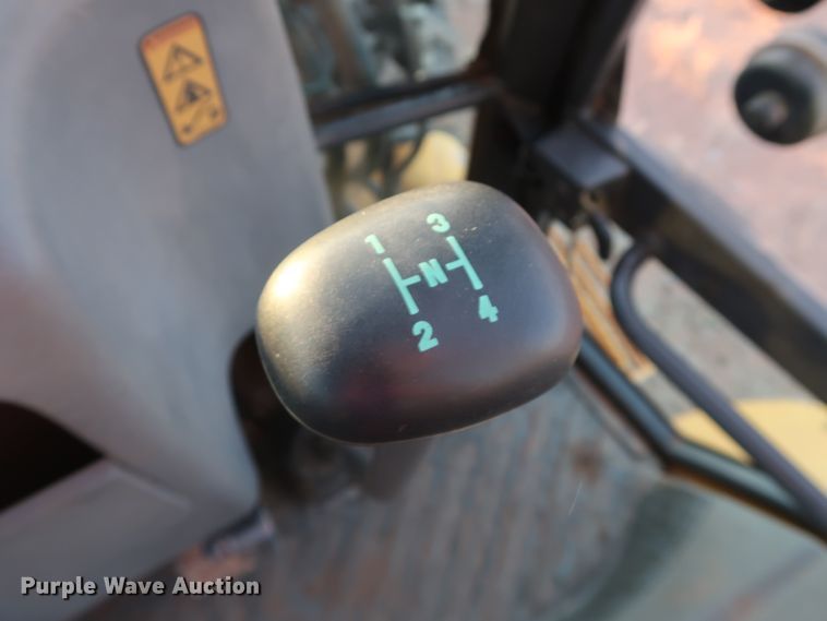 image for item DG4243 2005 Volvo BL70 backhoe