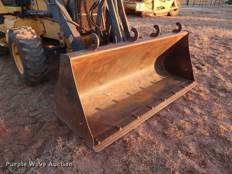 image for item DG4243 2005 Volvo BL70 backhoe