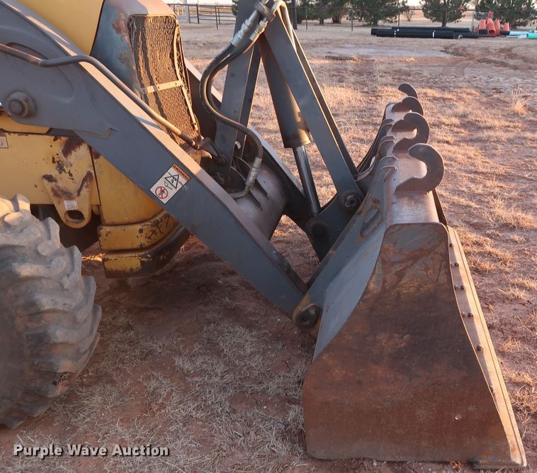 image for item DG4243 2005 Volvo BL70 backhoe