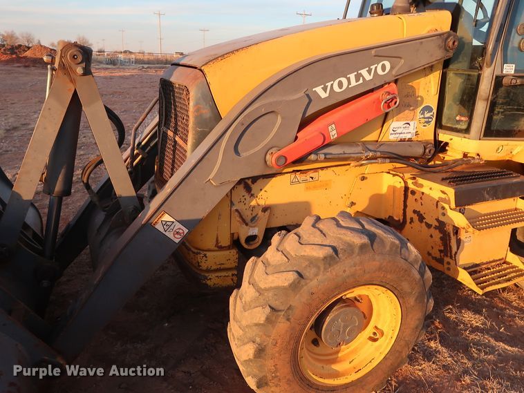 image for item DG4243 2005 Volvo BL70 backhoe