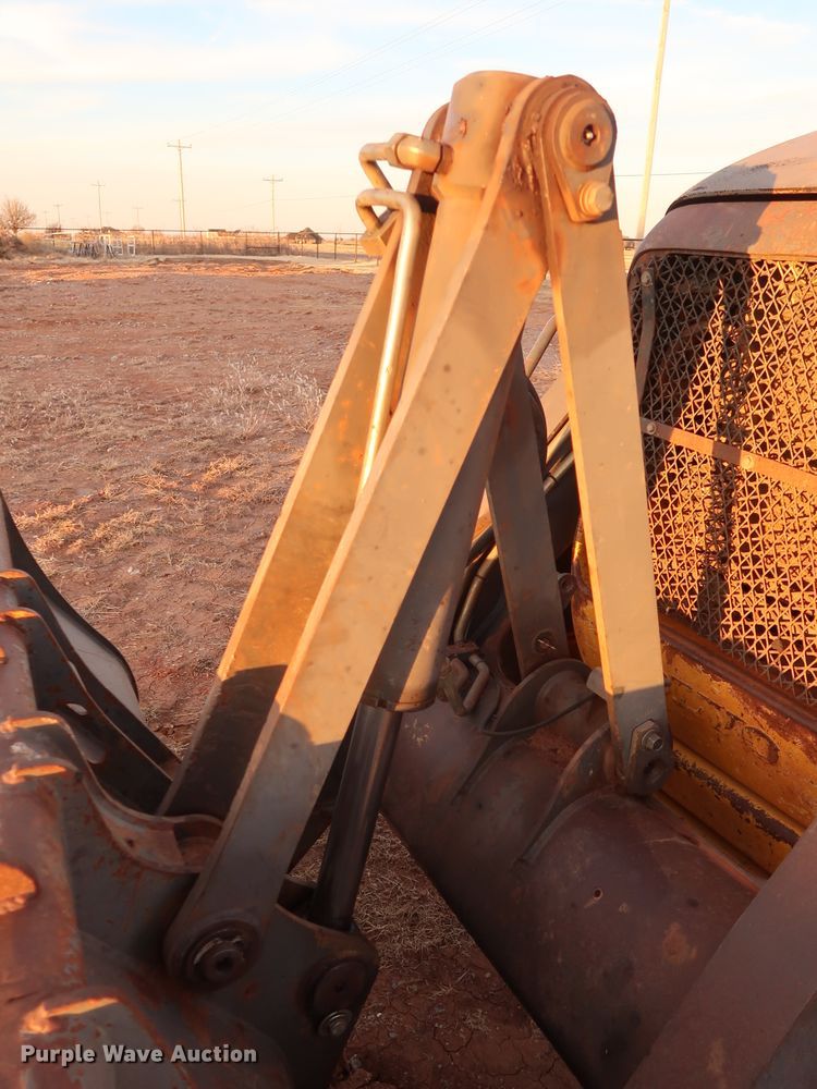 image for item DG4243 2005 Volvo BL70 backhoe