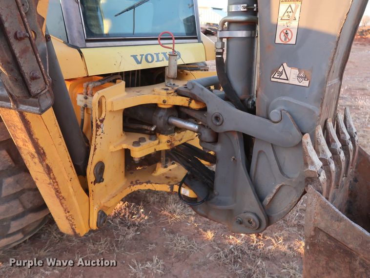 image for item DG4243 2005 Volvo BL70 backhoe
