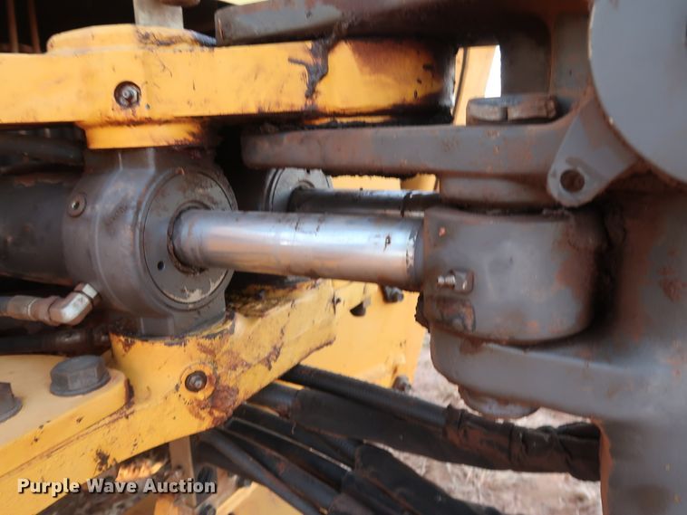 image for item DG4243 2005 Volvo BL70 backhoe