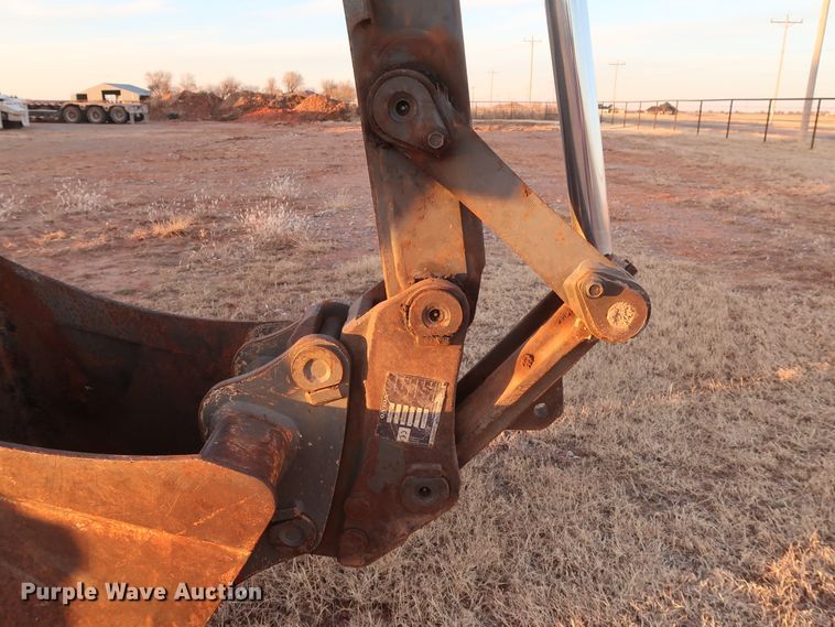 image for item DG4243 2005 Volvo BL70 backhoe