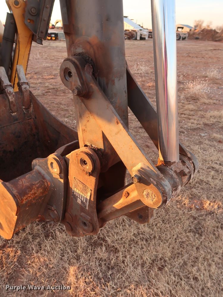 image for item DG4243 2005 Volvo BL70 backhoe